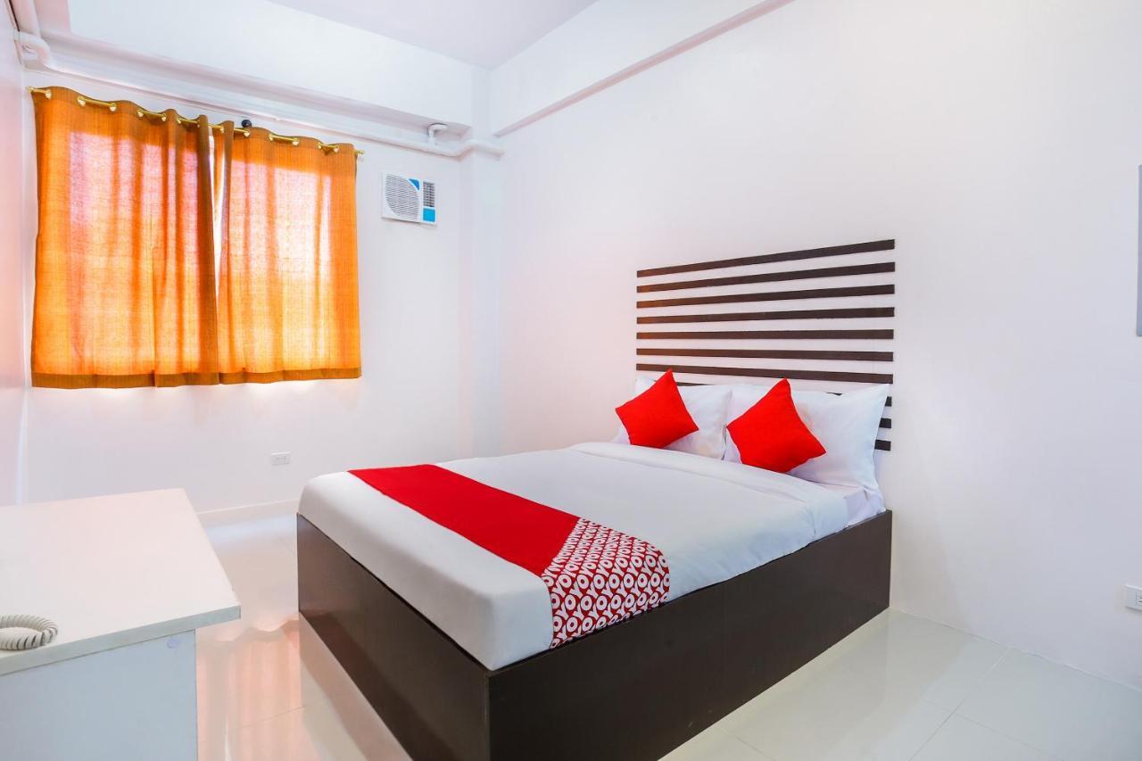 Oyo 505 Jardin Suites Manila Rum bild