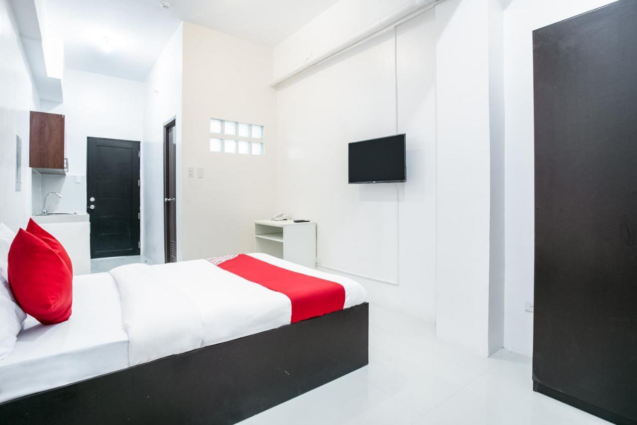Oyo 505 Jardin Suites Manila Exteriör bild