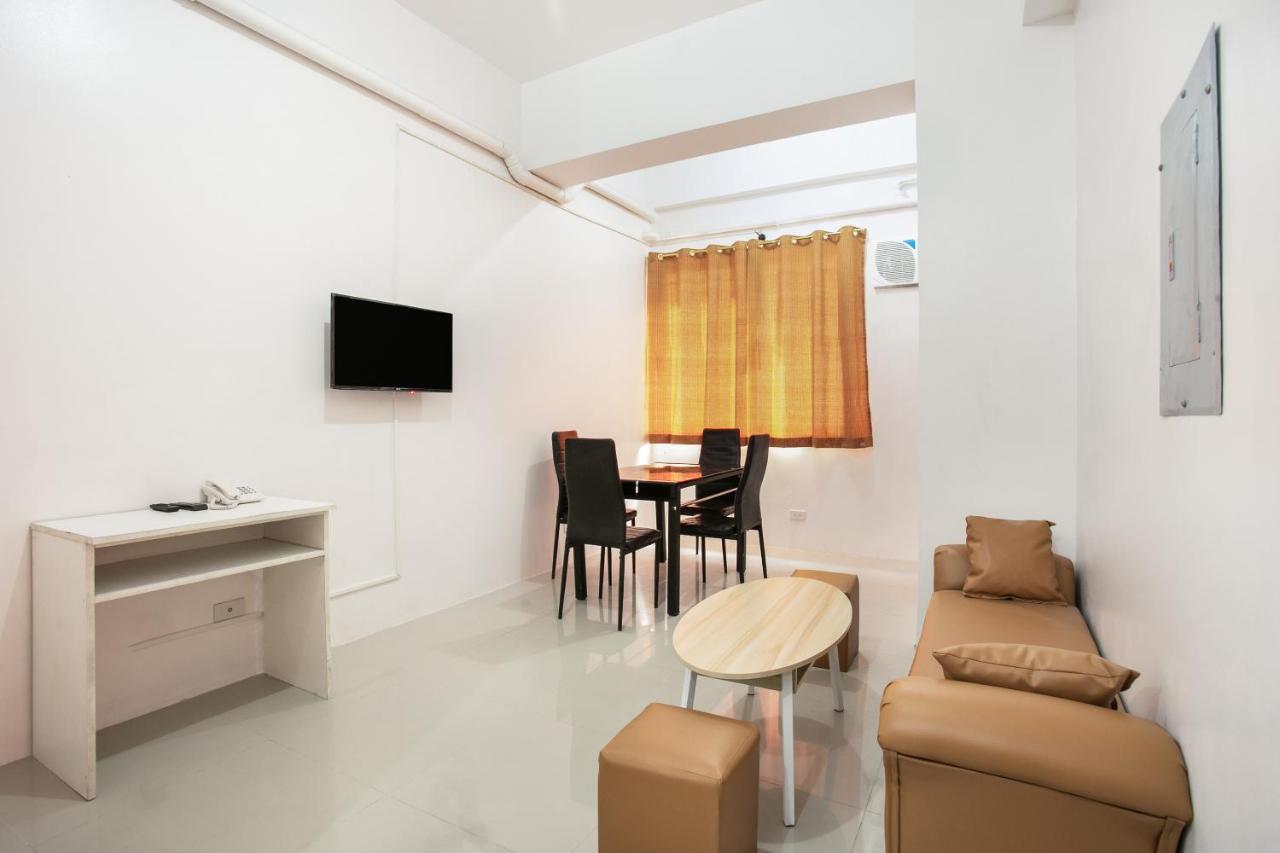 Oyo 505 Jardin Suites Manila Exteriör bild